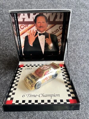 White Rose Collectibles Super Star Awards 1993 Points Champion, Dale Earnhardt - Image 1 of 4