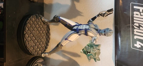 liara t'soni statue collectible gamer heads Cover