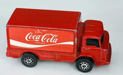 1973 VINTAGE CORGI JUNIORS COCA COLA #87 DELIVERY TRUCK LEYLAND TERRIER - Image 1 of 4