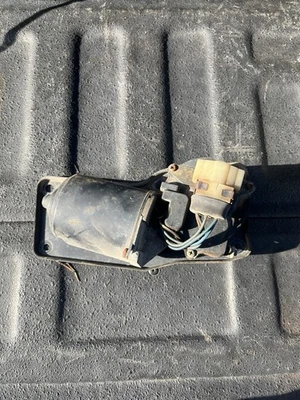 Motor limpiaparabrisas Toyota Pickup Truck Hilux 79-83 PROBADO Foto 1 de 3