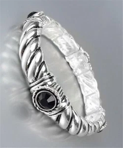 NUOVO Splendido Bracciale Elastico Cristalli Neri Argento Collegamenti Cavo - Foto 1 di 2