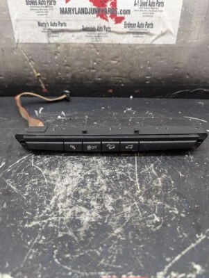 2010 BMW X5 9208218-01 TRACTION/ GATE BUTTONS  - Image 1 of 4