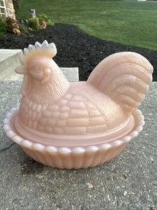 Mosser Glass Opalescent Tuscan Pink Hen On Nest Vintage Split Tail Chicken 5” - Picture 1 of 6