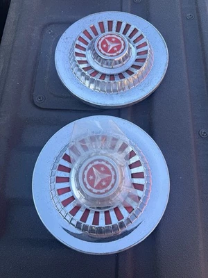 Original PAIR Vigano Vespa Lambretta  Hubcaps 8 inch Vintage Red Silver Chrome - Image 1 of 4