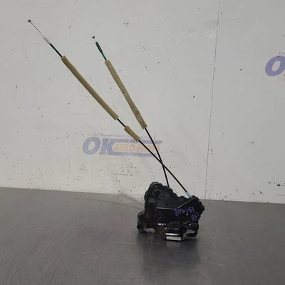 Toyota Land Cruiser 11 2011 cerradura puerta pestillo actuador pasajero delantero derecho  Foto 1 de 4