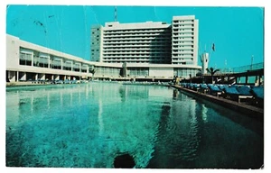 Tarjeta postal Pool DEAUVILLE HOTEL of the STARS Miami Beach Florida FL 1969 - Imagen 1 de 2