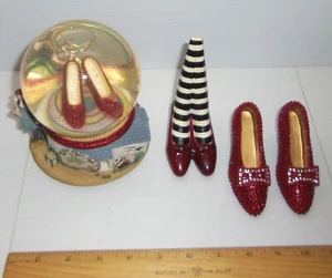 The Wizard of Oz Musical Snowglobe plus Door Stopper and shoes - Picture 1 of 18