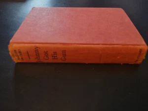 USED HARD COVER BOOK JOHNNY GET HIS GUN (BY DALTON TRUMBO AND AUTOGRAPHIED) - Picture 1 of 13
