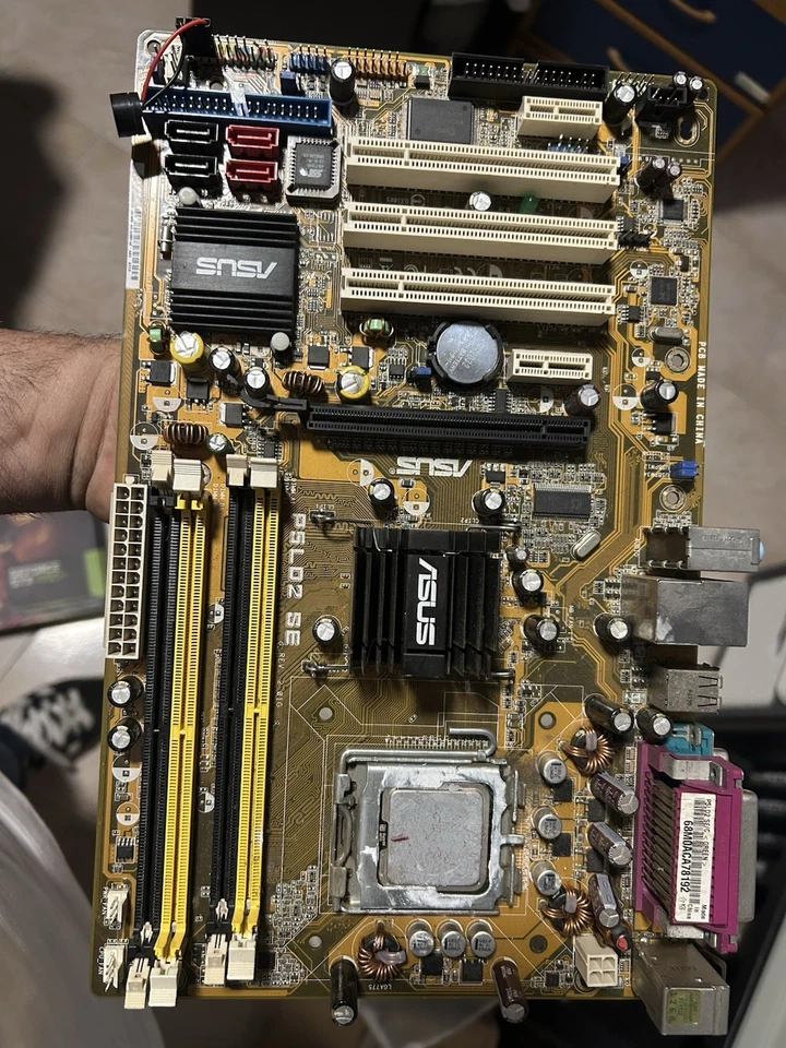 SCHEDA MADRE LGA775 LGA 775 ASUS P5LD2 SE/C DDR2 4 SLOT ATX RS232 SERIALE LPT - Immagine 1 di 1