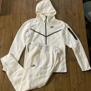 Nike Sportswear Tech Fleece Full Hoodie Pant Set CU4489 & CU4495 100 White Sz M - Picture 1 of 13
