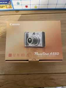 Canon PowerShot A550 solo scatola/dischi documenti e cavi senza fotocamera inclusa ottime condizioni - Foto 1 di 15