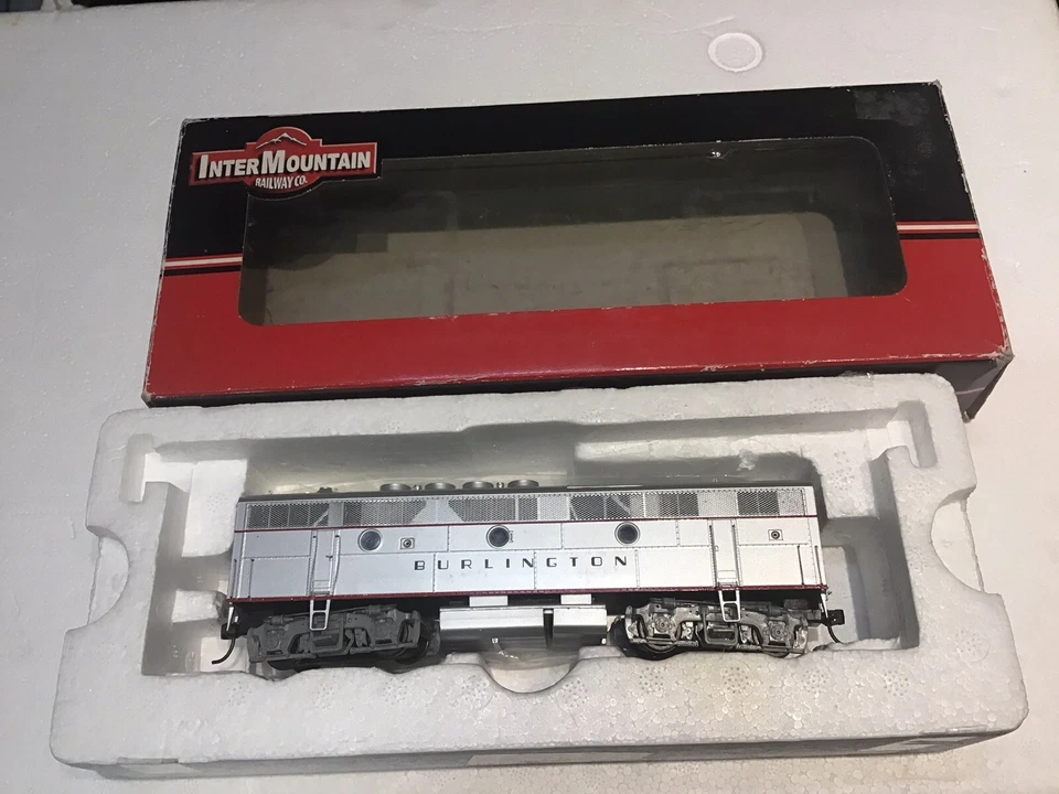 Intermountain Ho Scale Diesel Locomotive F3B Burlington Silver DCC Ready BOXED - Image 1 of 4