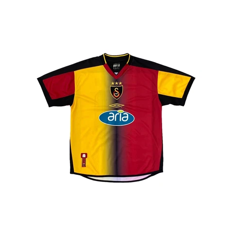 Vintage Umbro FC Galatasaray AS #10 Mertcan 2003/04 Home Soccer Jersey Size L Cover