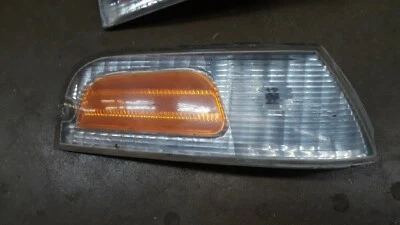 Ford Crown Victoria Vic Pass 1998-2011 marcador de esquina derecha señal de giro S&D  Foto 1 de 2
