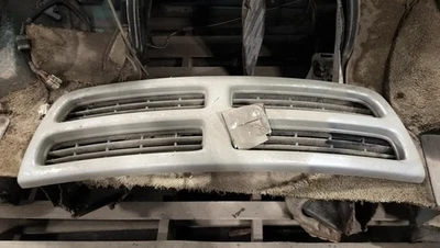 Rejilla cromada para furgoneta Dodge 1500 98-03 576618 Foto 1 de 2