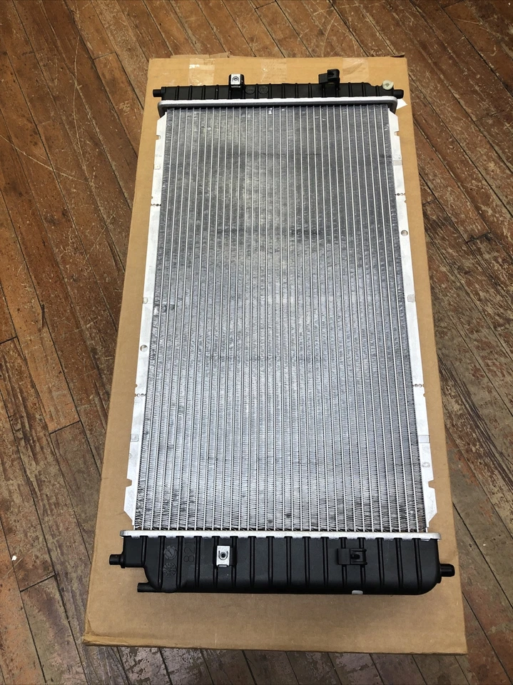 🔥🔥ACDelco 21462 Engine Coolant Radiator Chevy Malibu 1999-2003 OEM GM 22676953 - Image 1 of 4