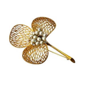 Broche de trébol de encaje tono dorado Boucher 8657P firmado de colección perlas de imitación pedrería - Imagen 1 de 4