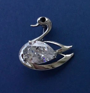 Silver tone clear crystal swan brooch pin  - Picture 1 of 1