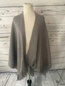 NWOT Oversized Blanket Scarf Fringe Wrap Gray Silver Fall Layering Piece - Picture 1 of 6