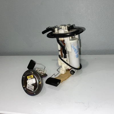 Unidad de envío de bomba de combustible Hyundai Equus Genesis 5.0 2009-2014 31110-3N550 Foto 1 de 4