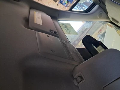 2018 Chevrolet Trax Passenger Right Sun Visor Assembly Used 268-12407R - Imagem 1 de 4