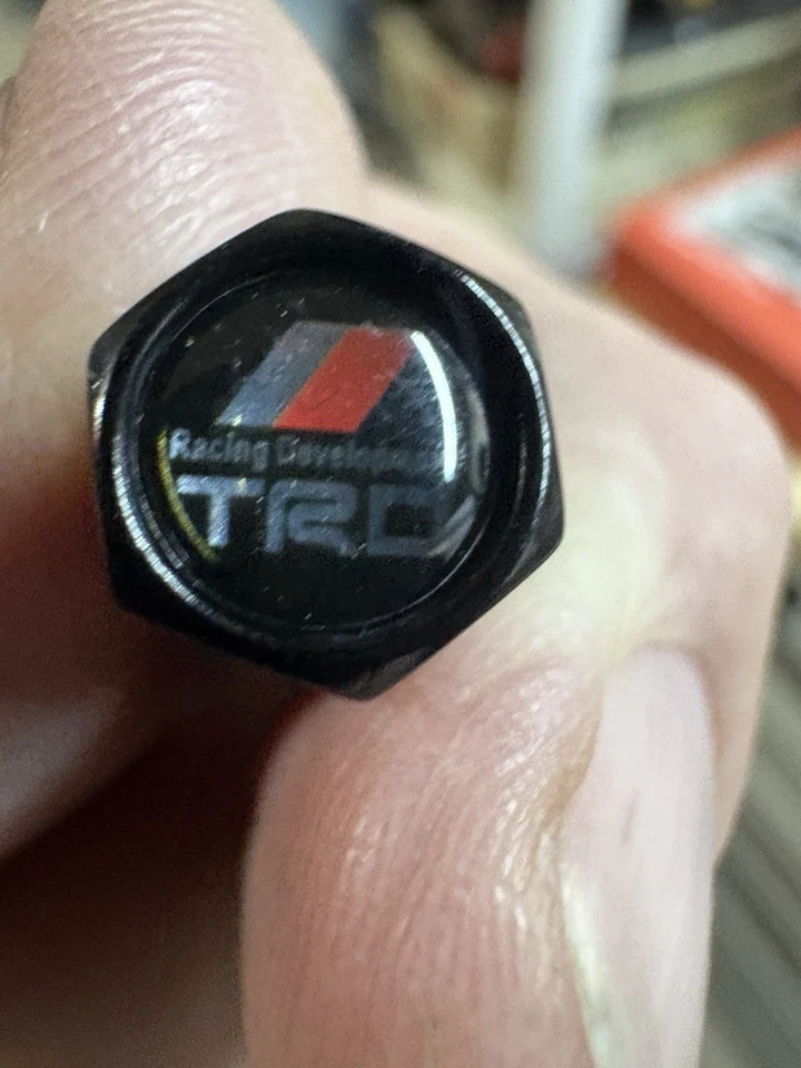 Tapas de vástago de válvula de neumático para Toyota TRD Tacoma Tundra Etc Foto 1 de 4