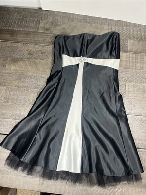 Jessica McClintock Gunne Sax 90s Dress Black White Shiny Satin Strapless 5/6 - Image 1 of 4