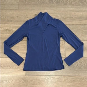 LULULEMON Gatsby Blue Ethereal Long Sleeve High V Neck Twist Nulu Top Size 6 - Picture 1 of 13