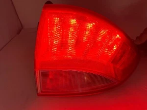 10 11 Mercury Milan Passenger Right Taillight Tail Lamp Light 29832 - Picture 1 of 12
