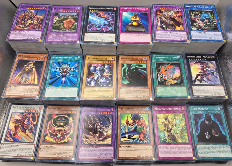 Yu-Gi-Oh! Karten Paket Lot 1000 Karten mit Rares Top Zustand Blitzversand - Bild 1 von 1