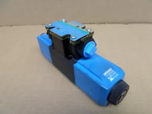 Elettrovalvola doppia Vickers / Eaton Hydraulics DG4V-3S-6C-M-FTWL-DJ5-60 - Foto 1 di 7