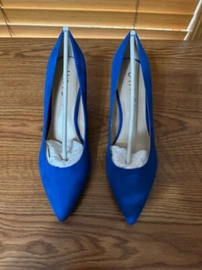 Unisa Royal Blue Fabric Pumps Size 8.5M NIB - Picture 1 of 6