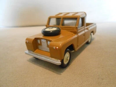 " Land-Rover Series 3 109 W.B. " Corgi-Toys Ocker-braun RAL 8001 - Bild 1 von 4