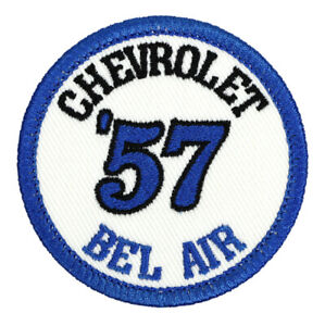 1957 Chevrolet Bel Air bestickter Aufnäher Elfenbein Köper/R. Blau Aufbügeln Nähmütze