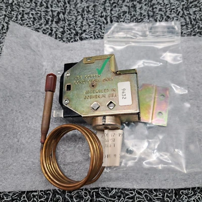 Penn MOD DB 1  / LR948 Johnson Controls P20DB-1C Trane CNT 1230 - Image 1 of 4