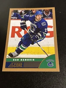 2013-14 Score Hockey Gold #503 Vancouver Canucks Dan Hamhuis - Picture 1 of 2