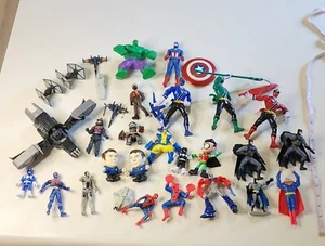 Lote de 30 figuras de plástico para niños - Imagen 1 de 5