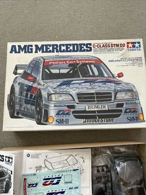 TAMIYA 1/24 AMG MERCEDES CLASSE C DTM D2 + extra decals - Immagine 1 di 4