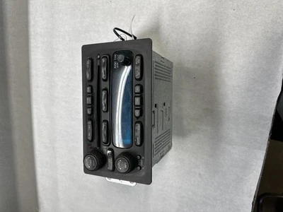Equipo de audio radio UC6 Opt Uqa compatible con 05-07 ISUZU ASCENDER 2025416 Foto 1 de 4