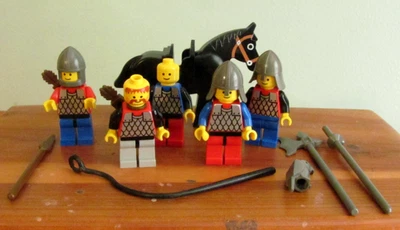 LEGO MINIFIGURE LOT CASTLE KNIGHTS, W/HORSE, SADDLE, QUIVER, HELMETS & MORE - Image 1 of 4
