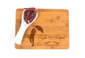 Hochzeitsgeschenk für Paare, Küchendeko, personalisiertes Schneidebrett, Holzgravur - Bild 1 von 1