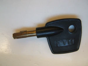 Key Clé Ancienne, Clef FTH pour Cadenas ou Serrure.. - Photo 1/2