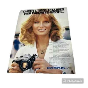 Olympus Kameras Cheryl Tiegs 1980 Original Vintage Printanzeige - Bild 1 von 5