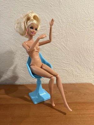 2015 Mattel BARBIE DREAM HOUSE Replacement Part BLUE KITCHEN CHAIR STOOL - Image 1 of 4