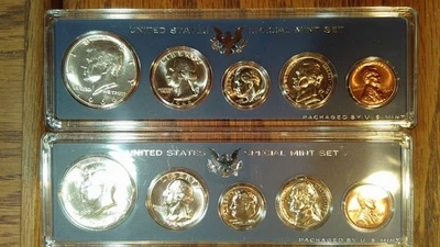 Lot of 4 1966 Special Mint Set SMS 5 Coins 40% Silver Kennedy Half Dollar (001) - Image 1 of 4