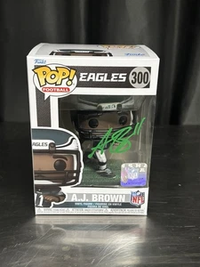 Philadelphia Eagles AJ Brown Signed Funko Pop 300 Beckett - Picture 1 of 4