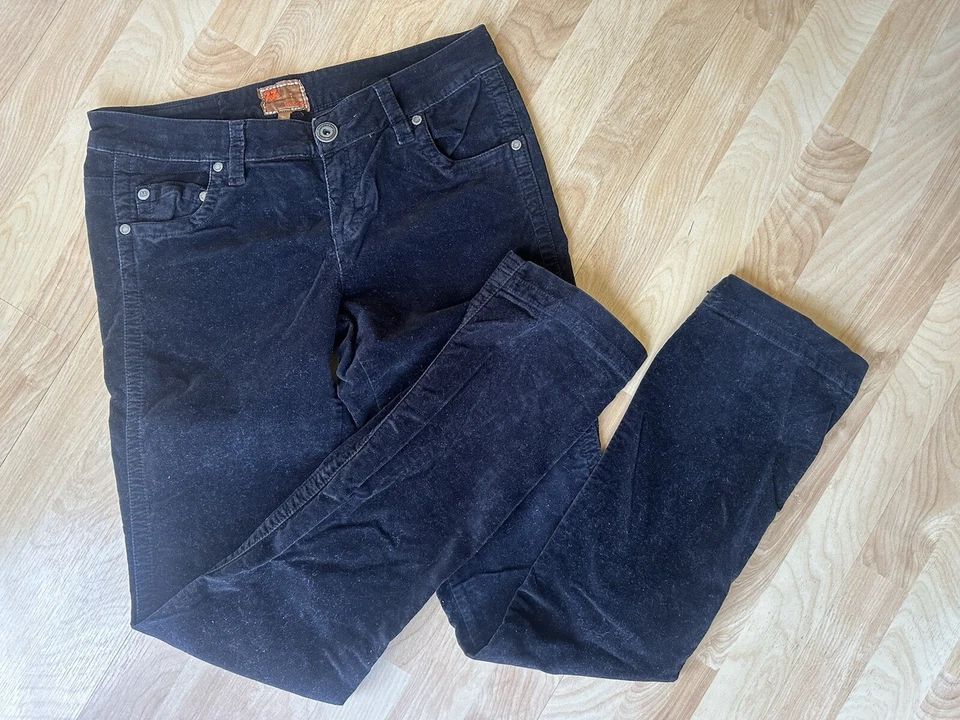 Twill Twenty Two Women’s Black Velvet Jeans Size 31 Low Rise 5 Pockets Straight - Image 1 of 4