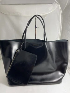 GIVENCHY ANTIGONA LARGE BLACK LEATHER TOTE W/ POUCH - Picture 1 of 12