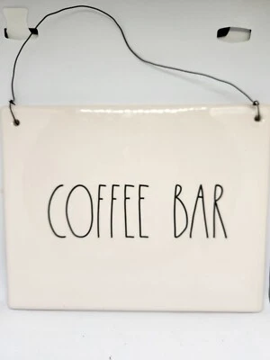 "Letrero de placa colgante de cerámica Rae Dunn COFFEE BAR 7,5 X 6"" - sin astillas/sin arañazos" Foto 1 de 4