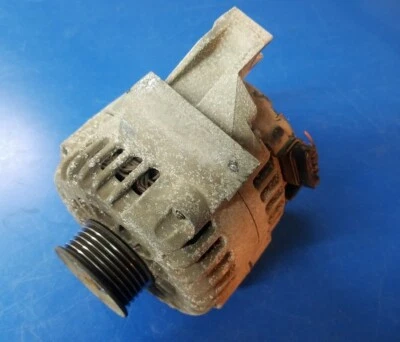 Alternador Buick Lesabre 2000-2002 3,8 L 187 k millas usado Foto 1 de 4